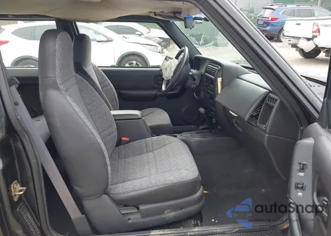 2000 Jeep Cherokee Sport z USA, uszkodzony, nr VIN 1J4FF47S3YL191778